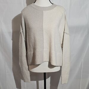 Arizona Jean Company Two-Tone Cream Crew Neck Sweater